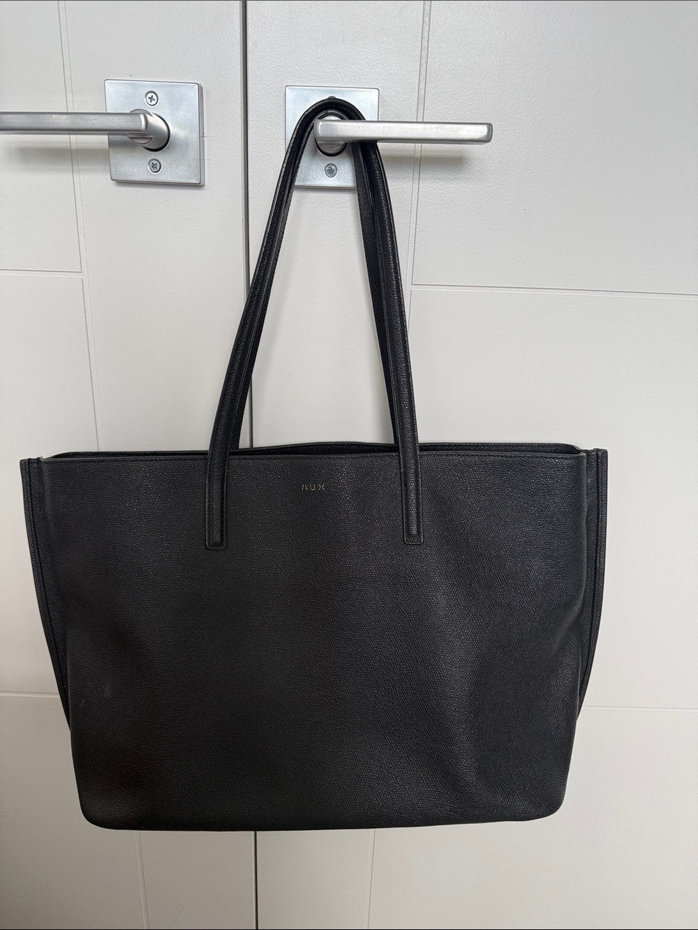 Auxiliary Black Leather Tote Bag with Long Shoulder Straps